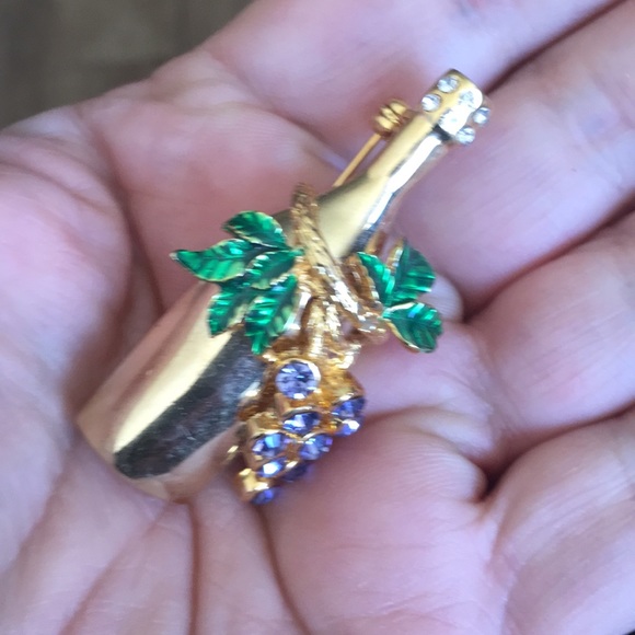 Vintage Wine Bottle Brooch - Picture 3 of 3